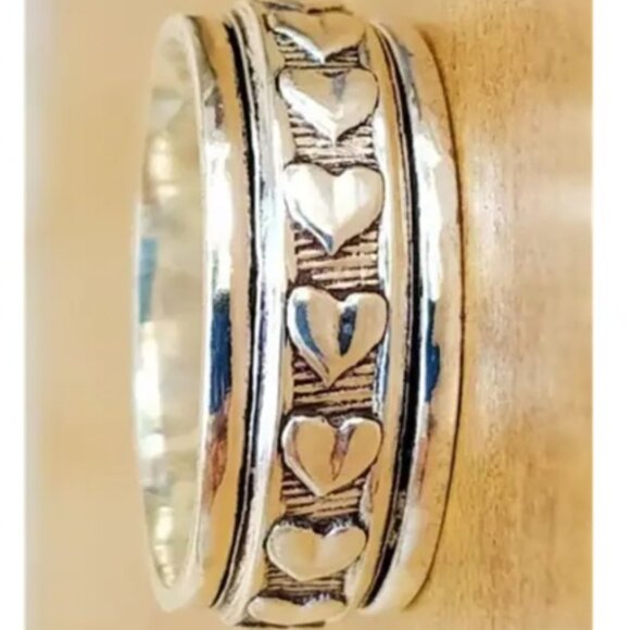 Vintage Boho Style Heart Wrapped Band Ring - Picture 2 of 3